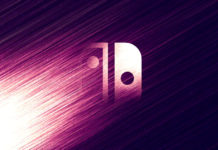 Nintendo-pelaaja esittelee puhuvan Adventure Timen BMO:ta esittävän Switch-telineen